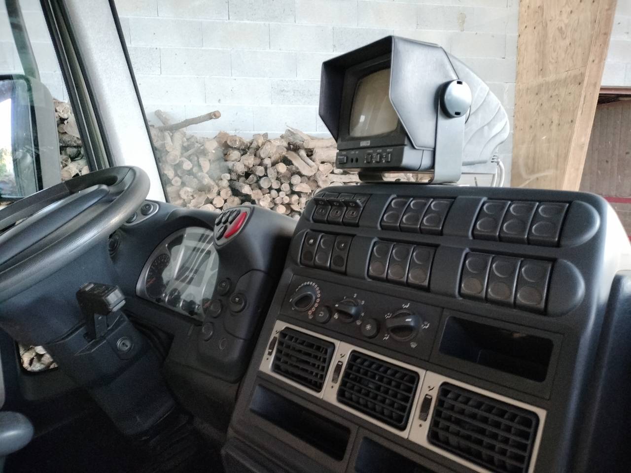 Zware paardenvrachtwagen (groot rijbewijs) Iveco STEPHEX 2006 Tweedehands