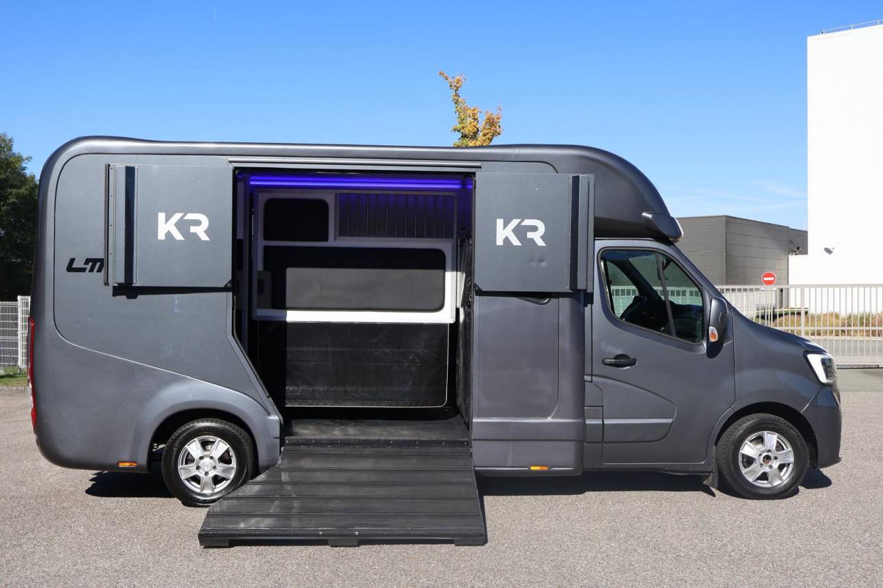 Kleine paardenvrachtwagen (B rijbewijs) Krismar KRISMAR 2021 Tweedehands