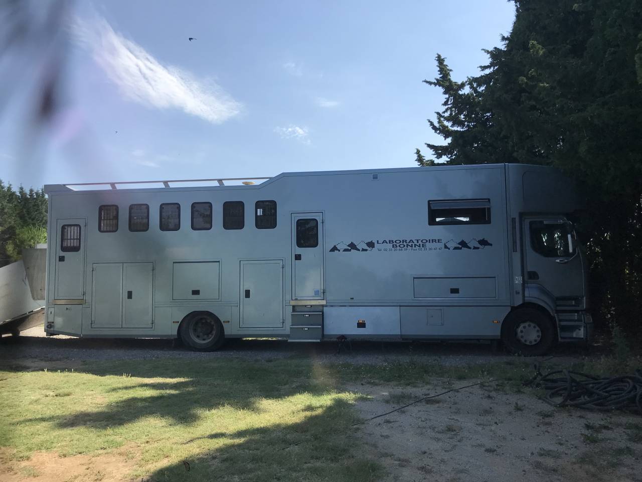 Zware paardenvrachtwagen (groot rijbewijs) Renault 420 dci 2006 Tweedehands