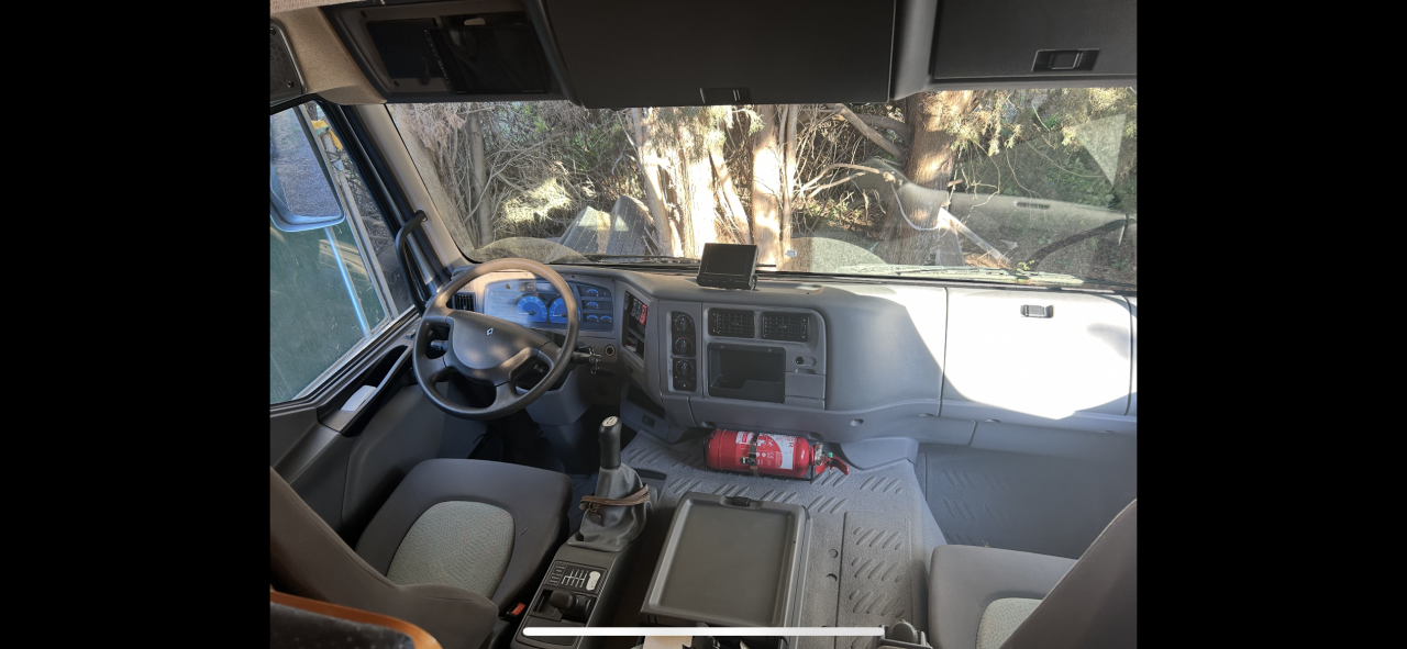 Zware paardenvrachtwagen (groot rijbewijs) Renault 420 dci 2006 Tweedehands