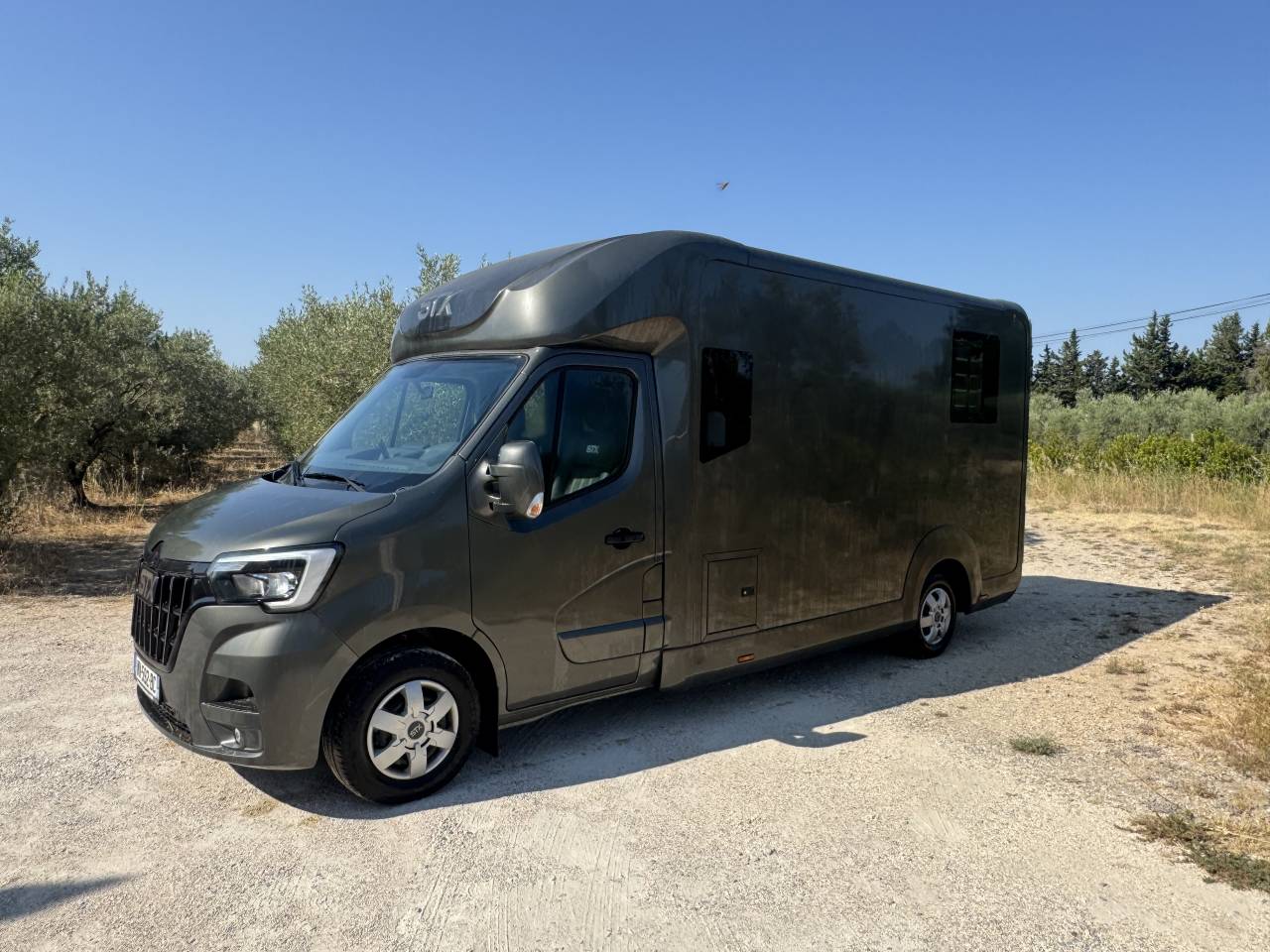 Kleine paardenvrachtwagen (B rijbewijs) STX STX HARAS LONG 2025 Tweedehands