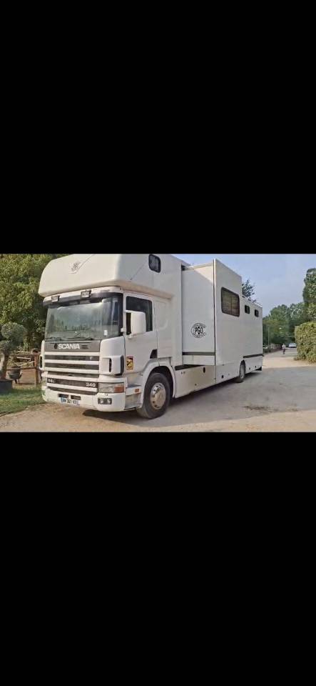 Zware paardenvrachtwagen (groot rijbewijs) Scania  2005 Tweedehands