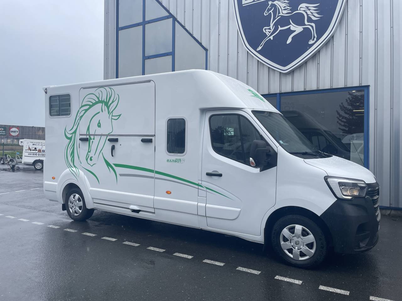 Kleine paardenvrachtwagen (B rijbewijs) Barbot master 2020 Tweedehands