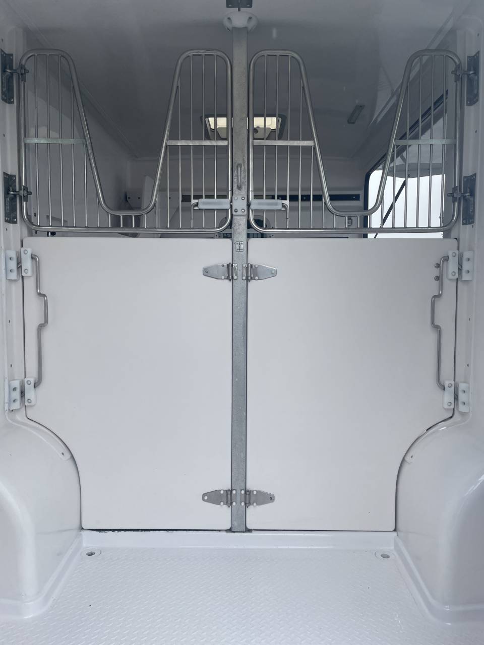 Kleine paardenvrachtwagen (B rijbewijs) Barbot master 2020 Tweedehands