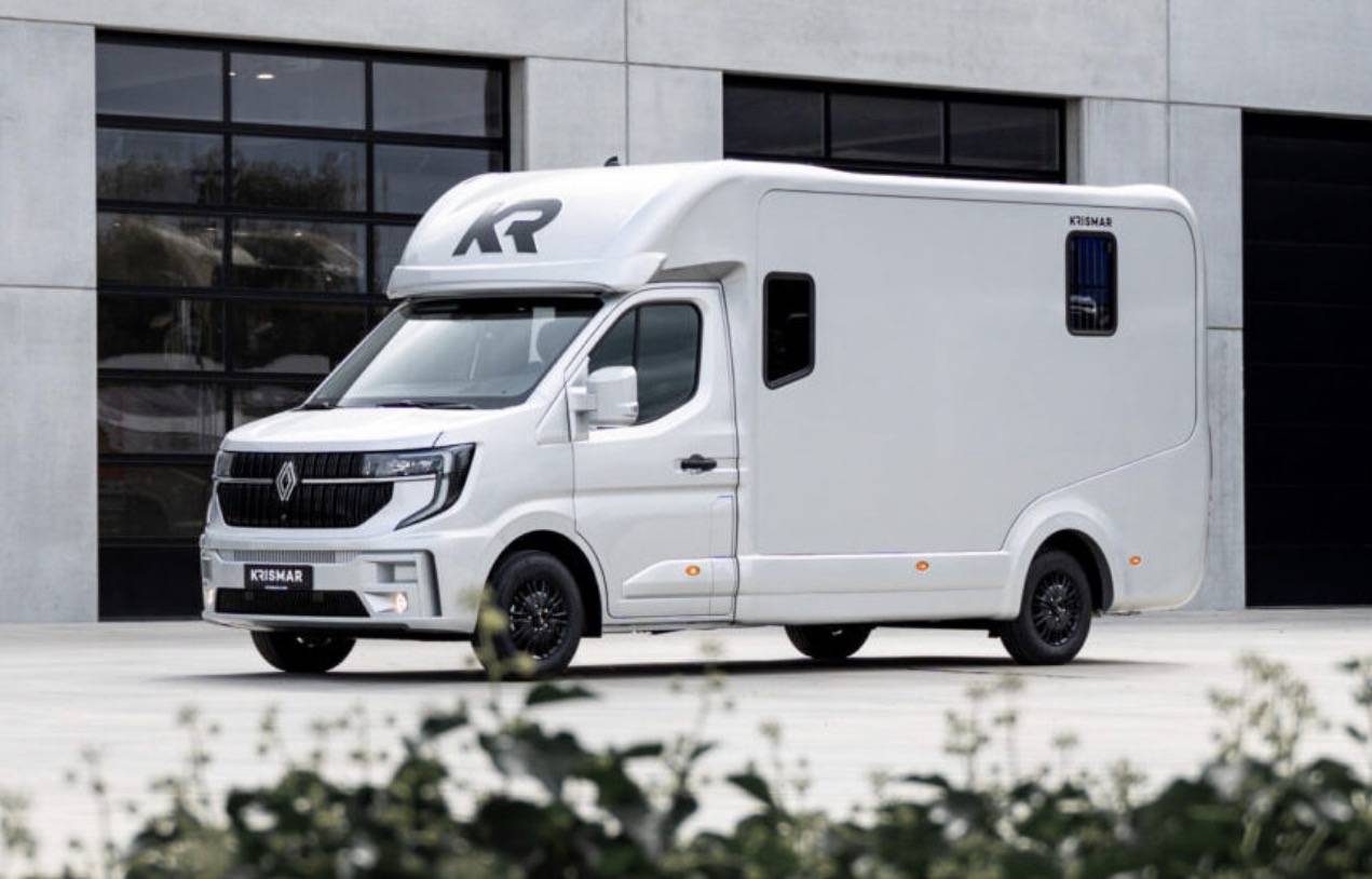 Kleine paardenvrachtwagen (B rijbewijs) Krismar HARAS LONG 2026 Nieuw