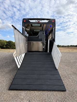 Zware paardenvrachtwagen (groot rijbewijs) Volvo STX 2018 Tweedehands