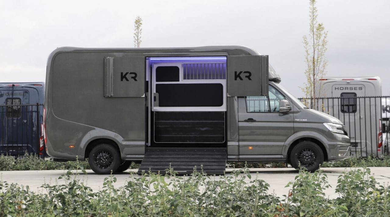 Kleine paardenvrachtwagen (B rijbewijs) Krismar HARAS 2026 Nieuw