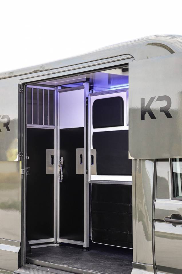 Kleine paardenvrachtwagen (B rijbewijs) Krismar HARAS 2026 Nieuw