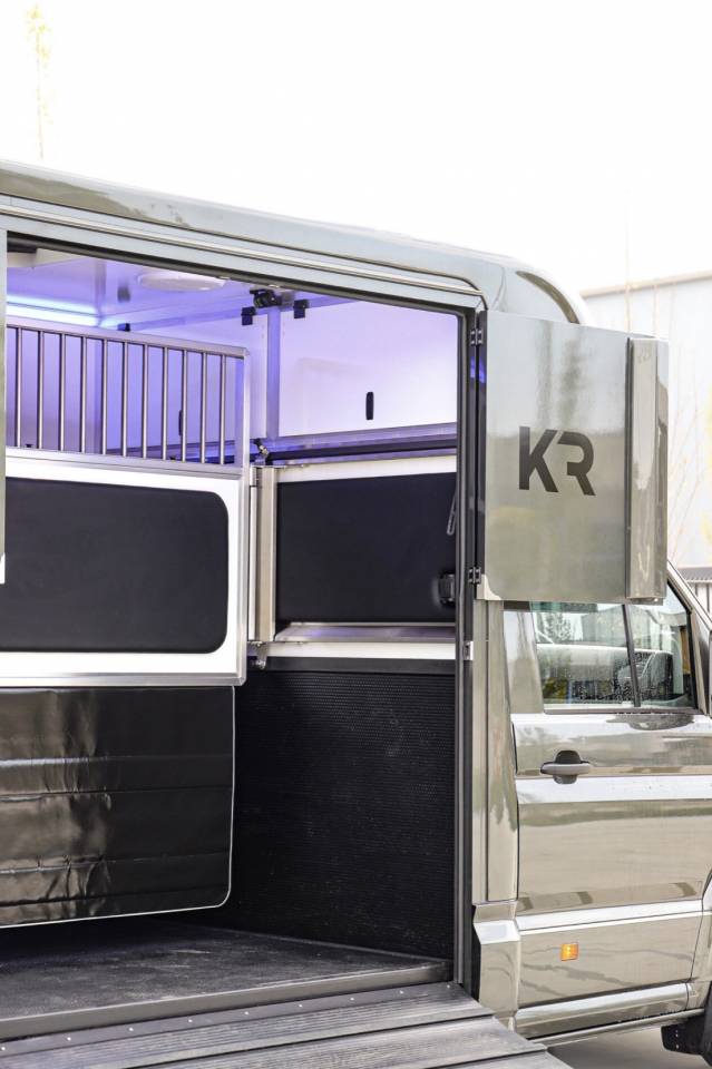 Kleine paardenvrachtwagen (B rijbewijs) Krismar HARAS 2026 Nieuw