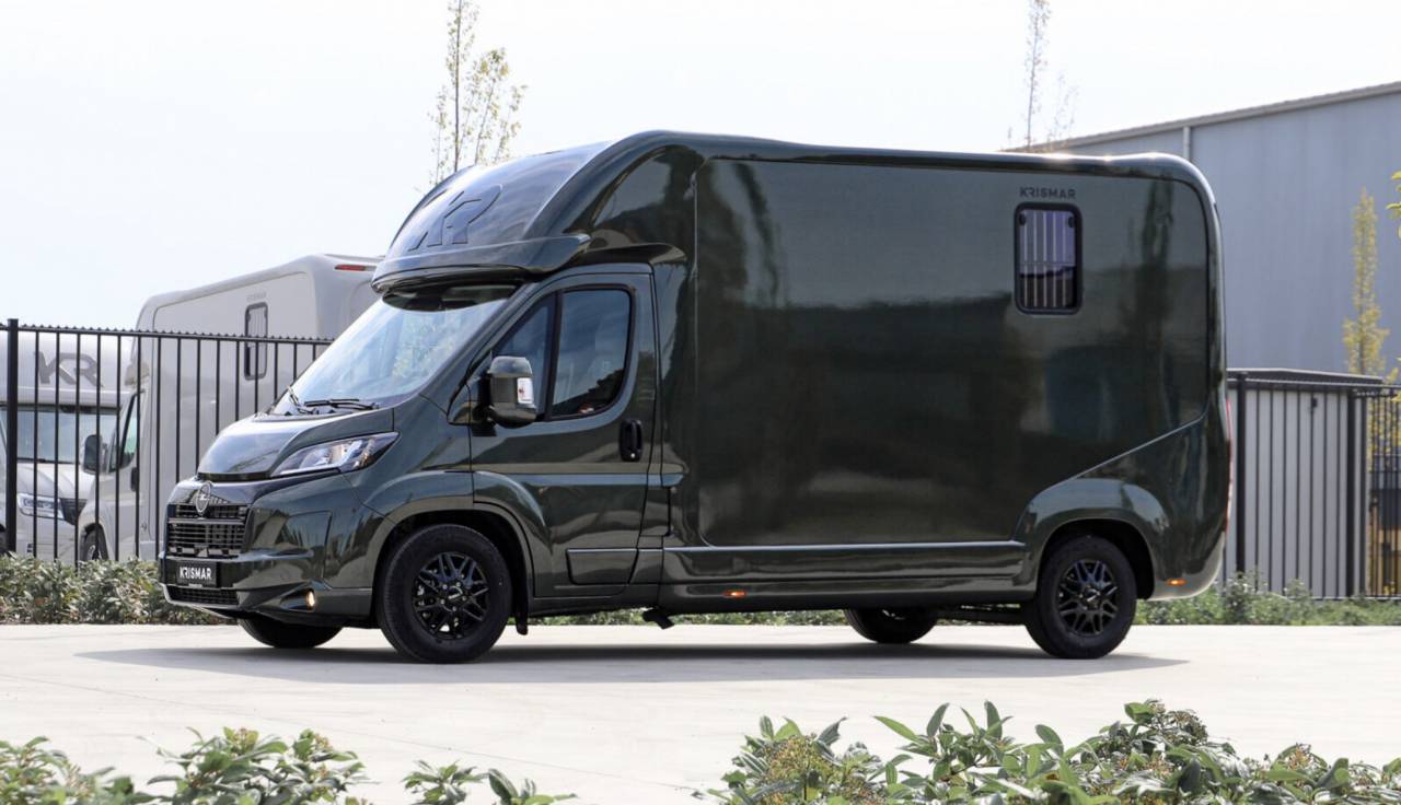 Kleine paardenvrachtwagen (B rijbewijs) Krismar HARAS  2026 Nieuw