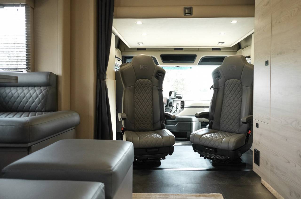 Zware paardenvrachtwagen (groot rijbewijs) Krismar EXCLUSIVE XL 6 2026 Nieuw