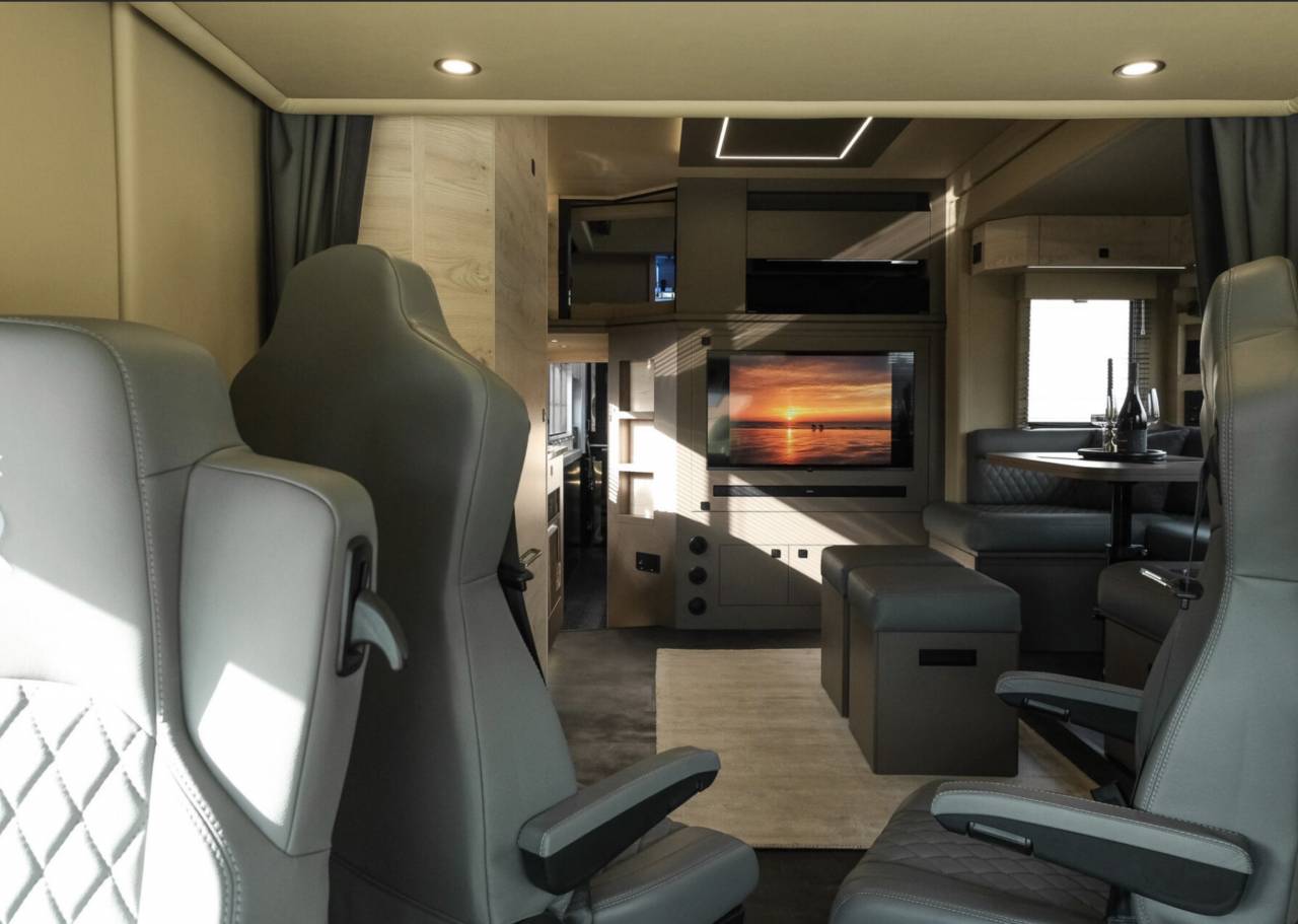 Zware paardenvrachtwagen (groot rijbewijs) Krismar EXCLUSIVE XL 6 2026 Nieuw