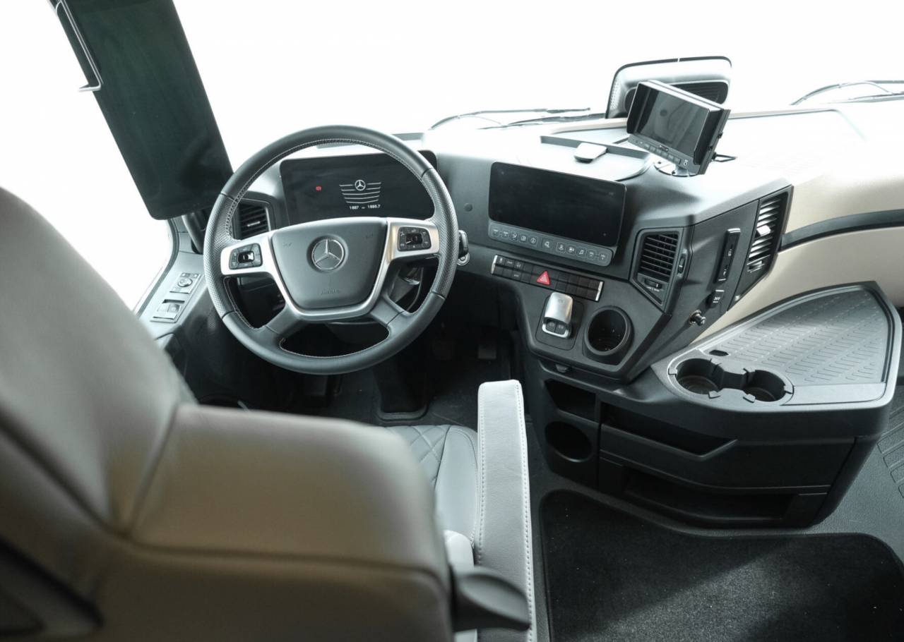 Zware paardenvrachtwagen (groot rijbewijs) Krismar EXCLUSIVE XL 6 2026 Nieuw