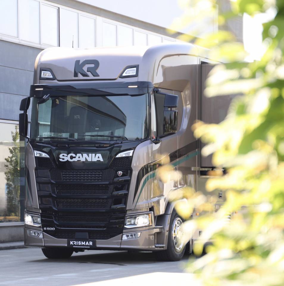 Zware paardenvrachtwagen (groot rijbewijs) Krismar PROFESSIONAL 7 2026 Nieuw