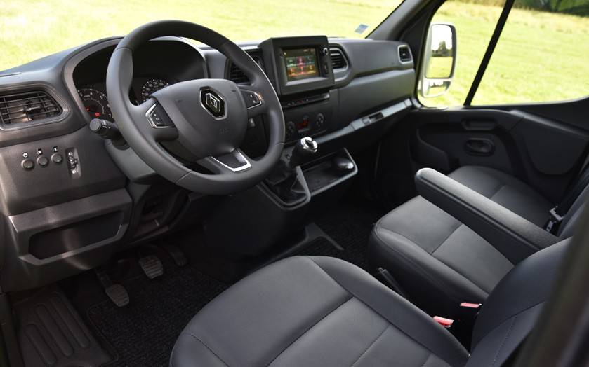 Kleine paardenvrachtwagen (B rijbewijs) Theault Switch 2021 Tweedehands