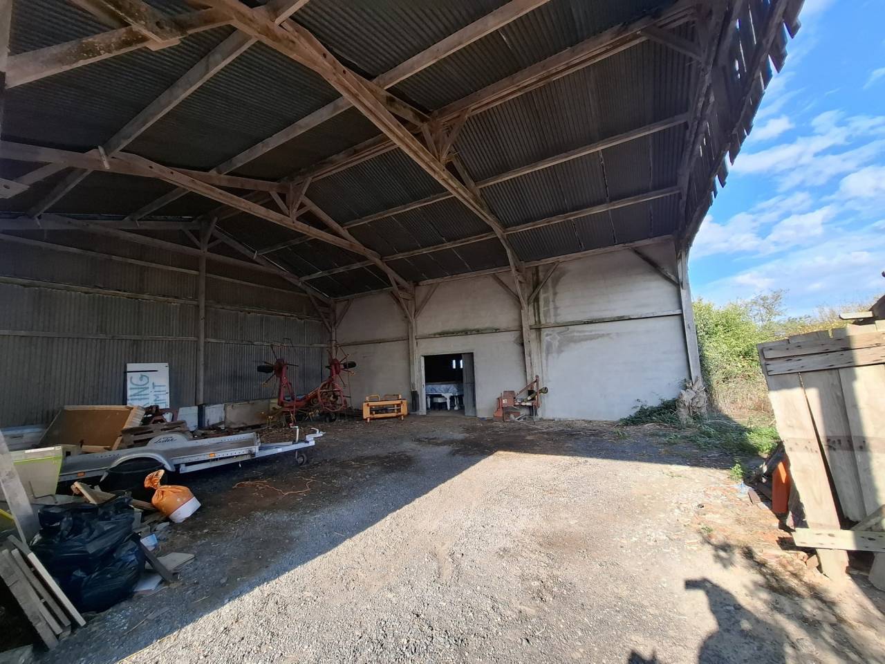 Paarden accommodatie Koop Vend&eacute;e