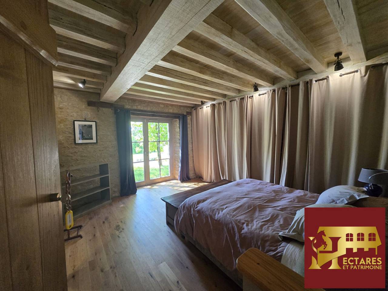 Paarden accommodatie Koop Vend&eacute;e