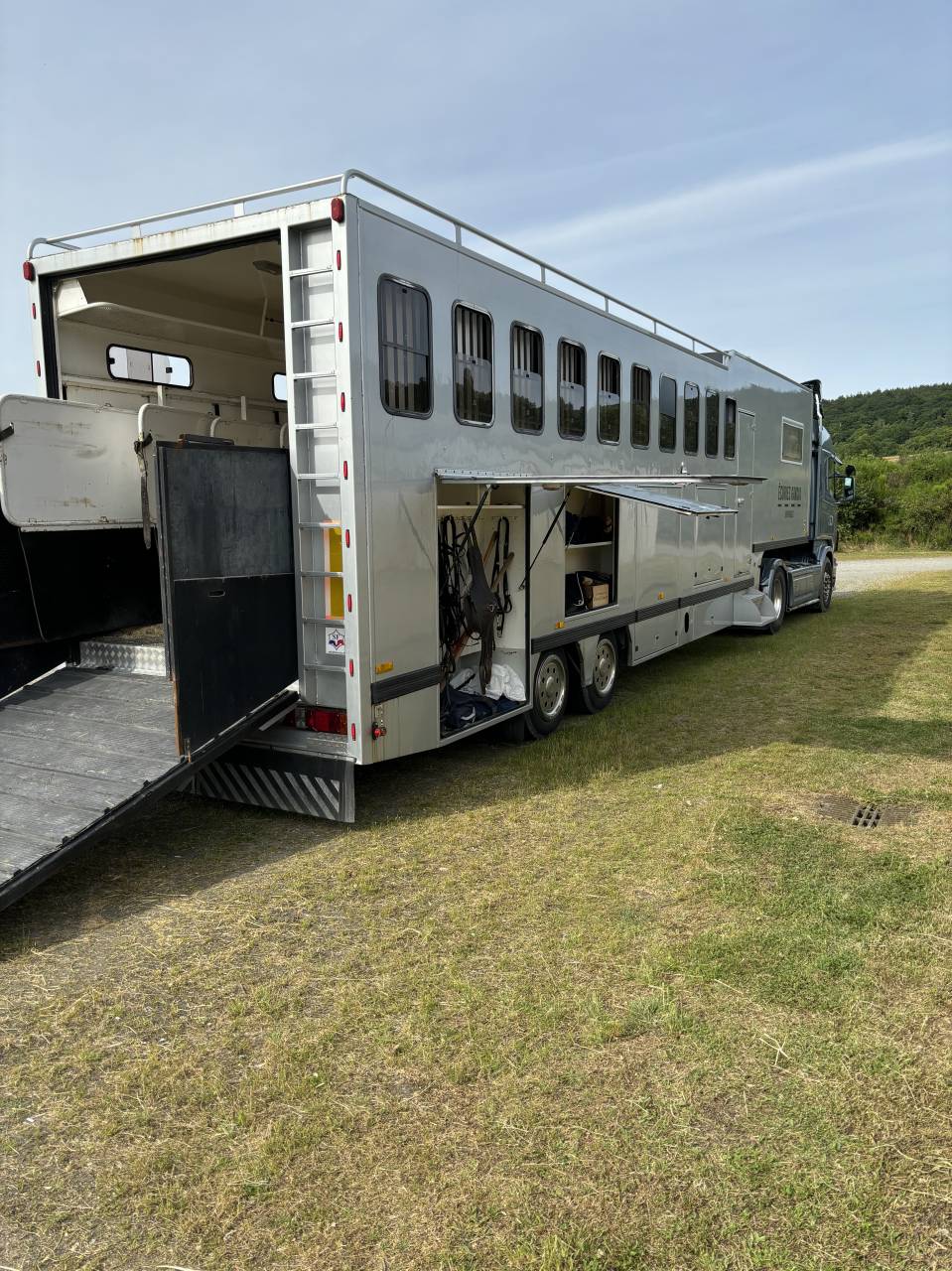 Paardentruck Scania R420 2008 Tweedehands