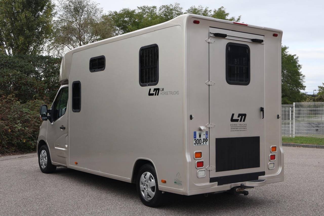 Kleine paardenvrachtwagen (B rijbewijs) Chardron CHARDRON 2015 Tweedehands