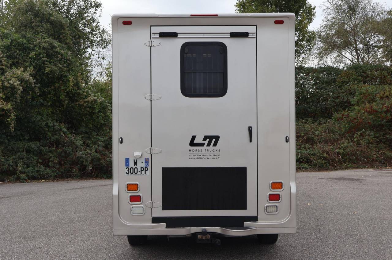 Kleine paardenvrachtwagen (B rijbewijs) Chardron CHARDRON 2015 Tweedehands