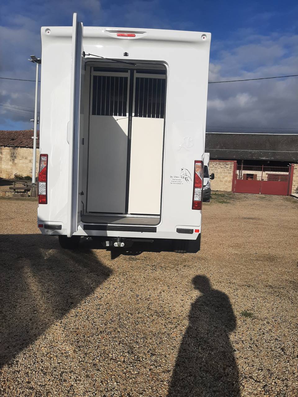Kleine paardenvrachtwagen (B rijbewijs) Renault Master 2022 Tweedehands