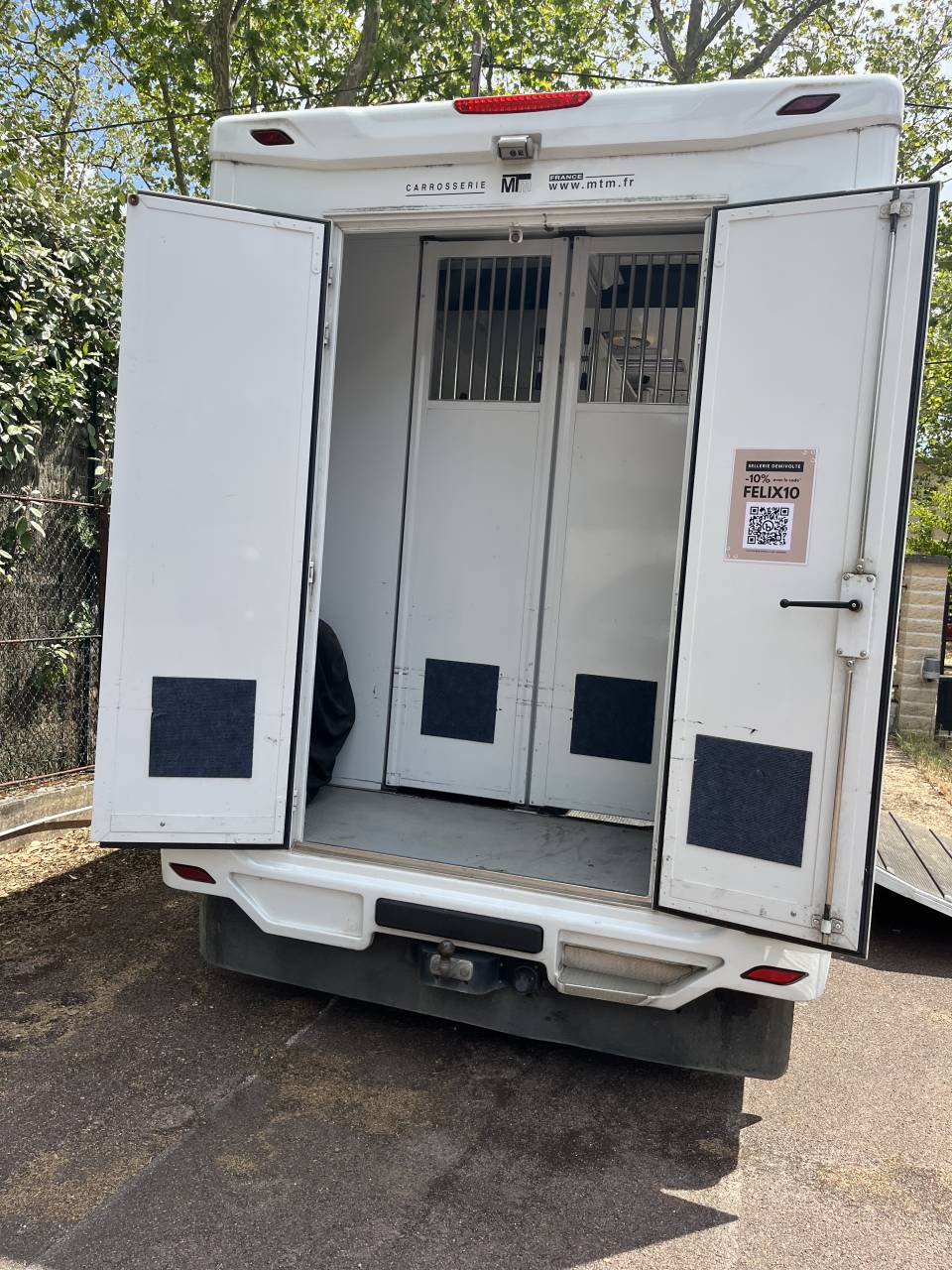 Kleine paardenvrachtwagen (B rijbewijs) Renault Mtm 2021 Tweedehands