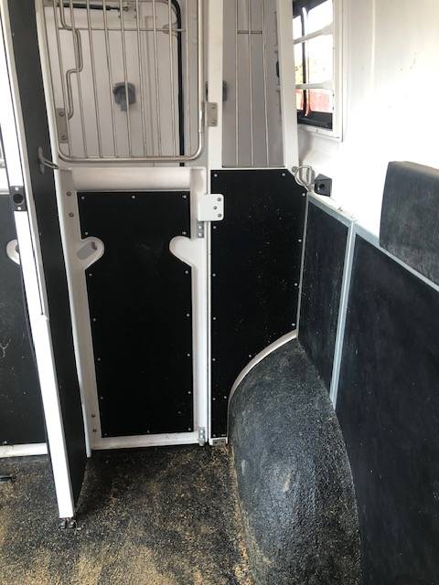Kleine paardenvrachtwagen (B rijbewijs) Renault barbot XL 2020 Tweedehands