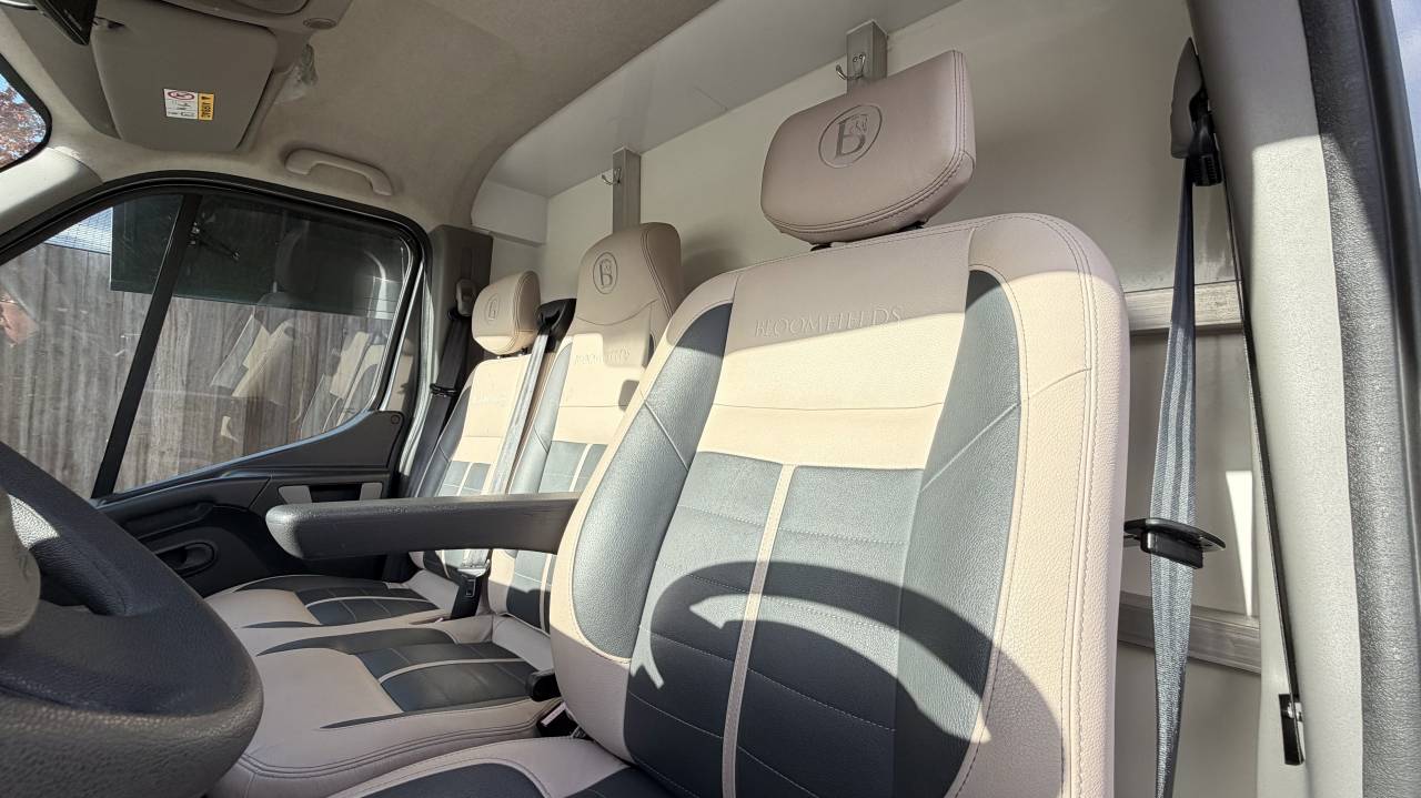 Kleine paardenvrachtwagen (B rijbewijs) Bloomfields Bloomfields Eventer Compact 3.5T 2018 Tweedehands
