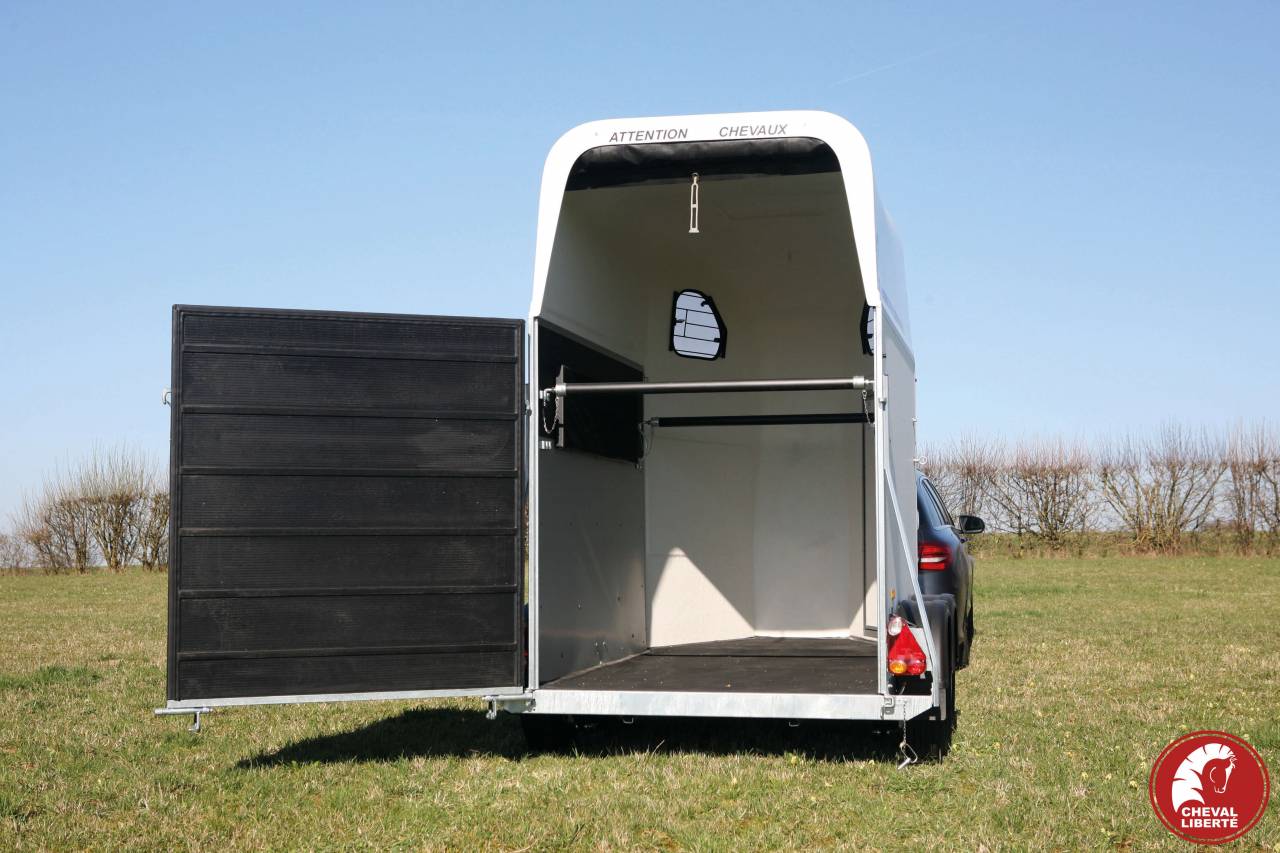 Paardentrailers Cheval Liberté Gold One "White Line" blanc 1,5 Paard 2024 Nieuw
