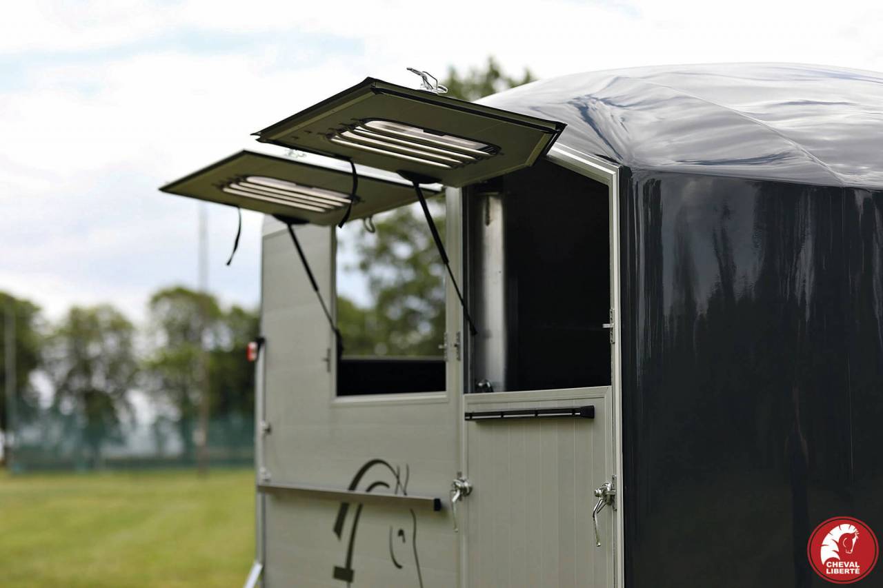 Paardentrailers Cheval Liberté MAXI 2 2 Paarden 2024 Nieuw