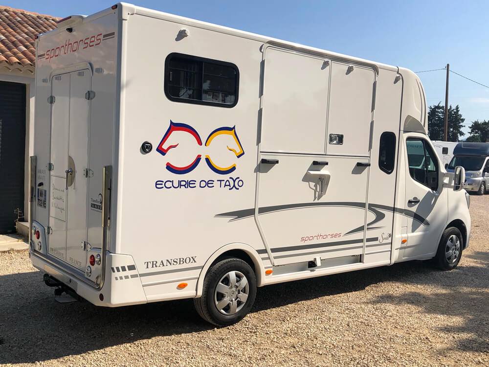 Kleine paardenvrachtwagen (B rijbewijs) Trans Box SVELTO 5 S 2024 Nieuw