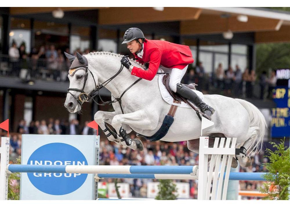 Cornet Obolensky - BWP Belgisch volbloed 1999 ,  CLINTON