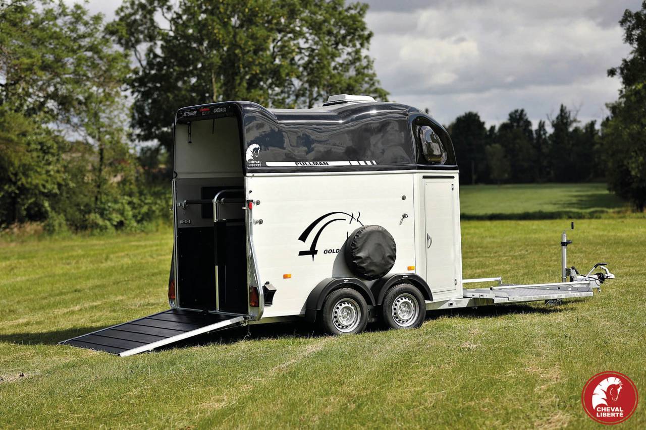 Paardentrailers Cheval Liberté Gold Hippomobile 2 Paarden 2024 Nieuw