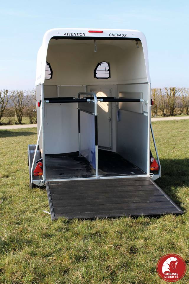 Paardentrailers Cheval Liberté Gold Hippomobile 2 Paarden 2024 Nieuw