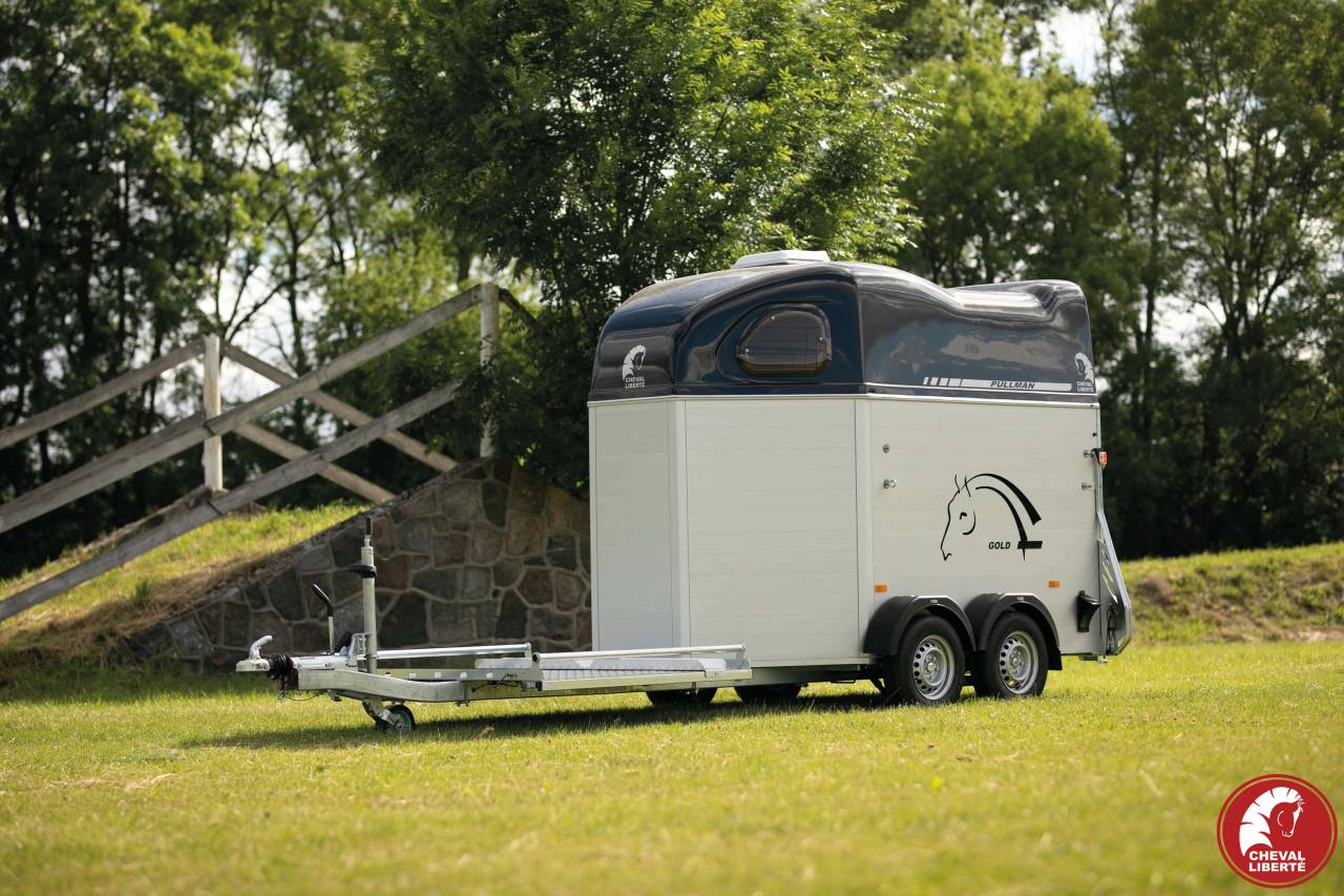 Paardentrailers Cheval Liberté Gold Hippomobile 2 Paarden 2024 Nieuw