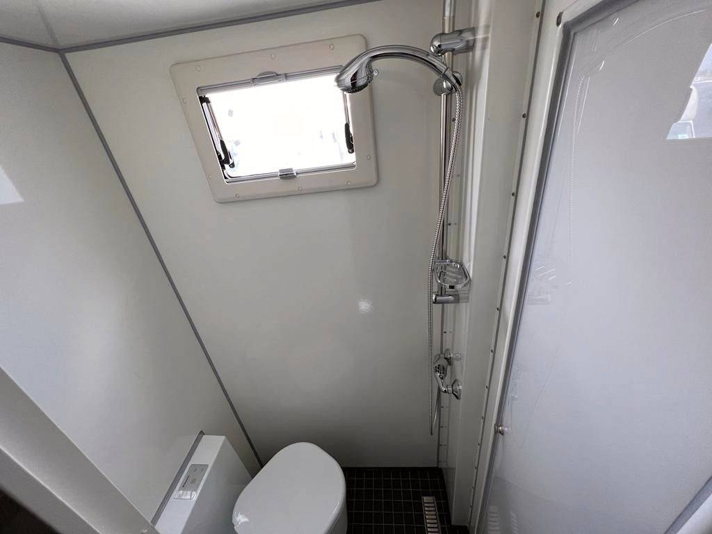 Zware paardenvrachtwagen (groot rijbewijs) Autre marque FUSO  0 Nieuw