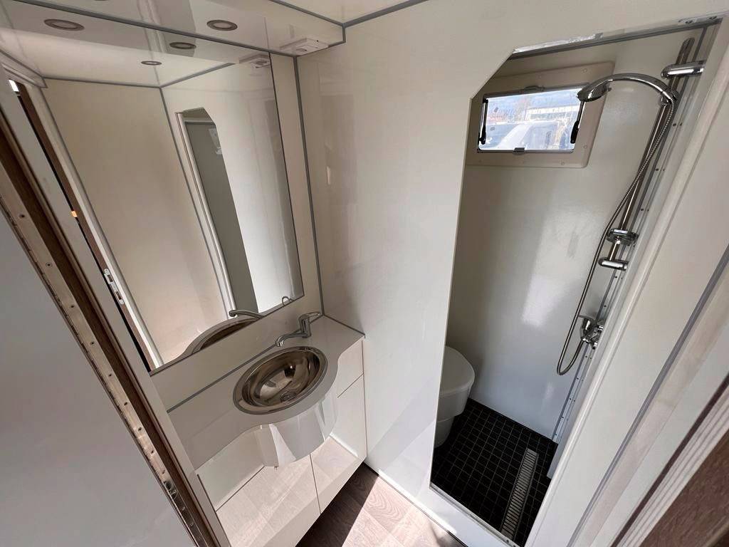 Zware paardenvrachtwagen (groot rijbewijs) Autre marque FUSO  0 Nieuw