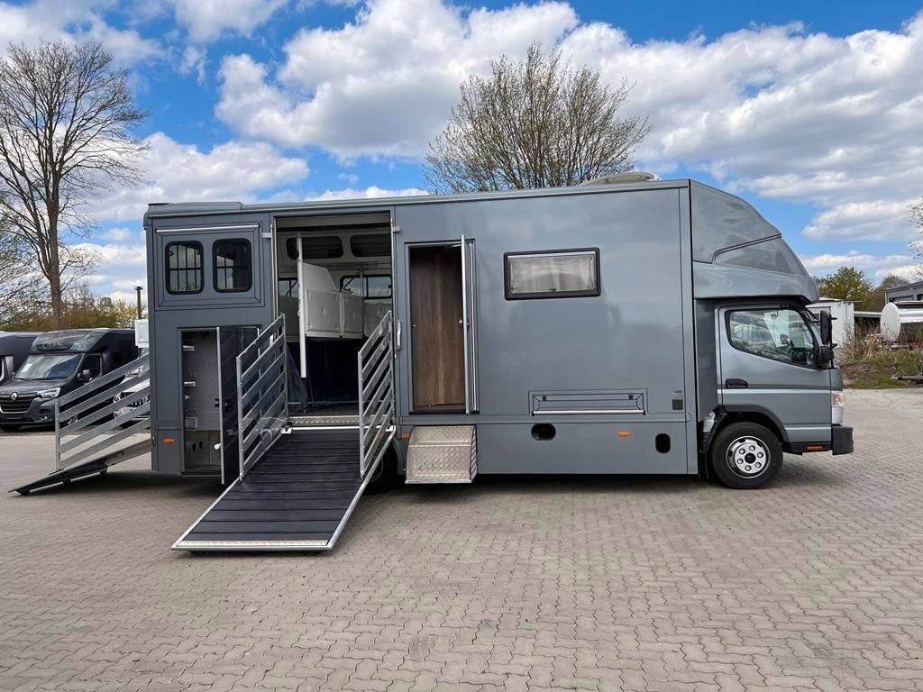 Zware paardenvrachtwagen (groot rijbewijs) Autre marque FUSO  0 Nieuw