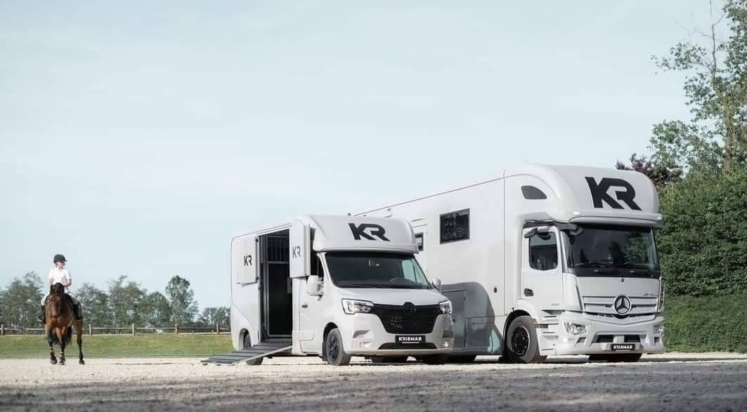 Kleine paardenvrachtwagen (B rijbewijs) Krismar  2023 Nieuw