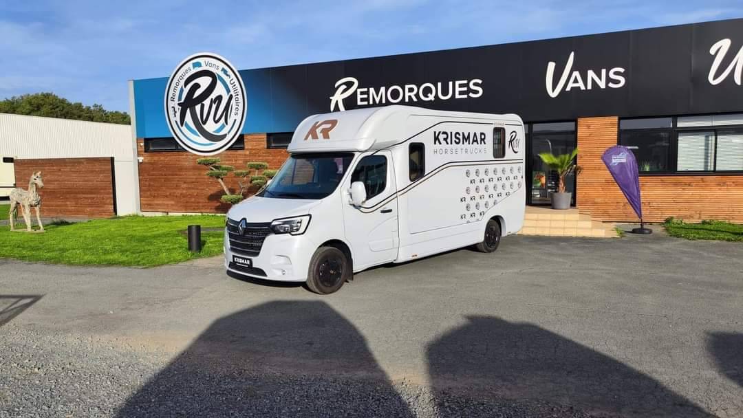 Kleine paardenvrachtwagen (B rijbewijs) Krismar  2023 Nieuw