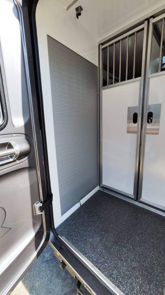 Kleine paardenvrachtwagen (B rijbewijs) Krismar  2023 Nieuw