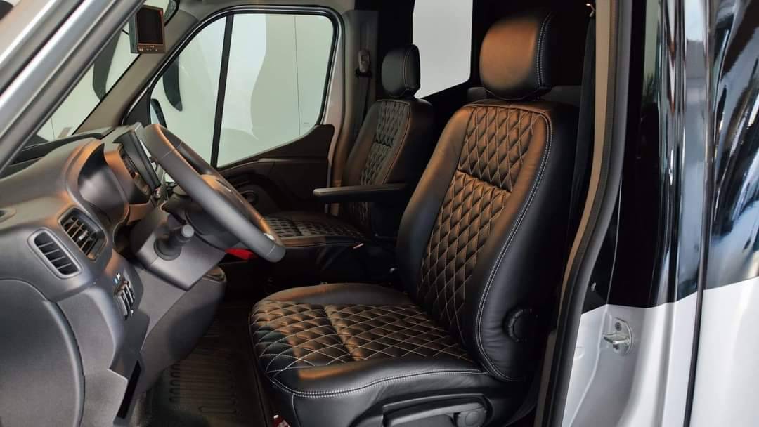 Kleine paardenvrachtwagen (B rijbewijs) Krismar  2023 Nieuw