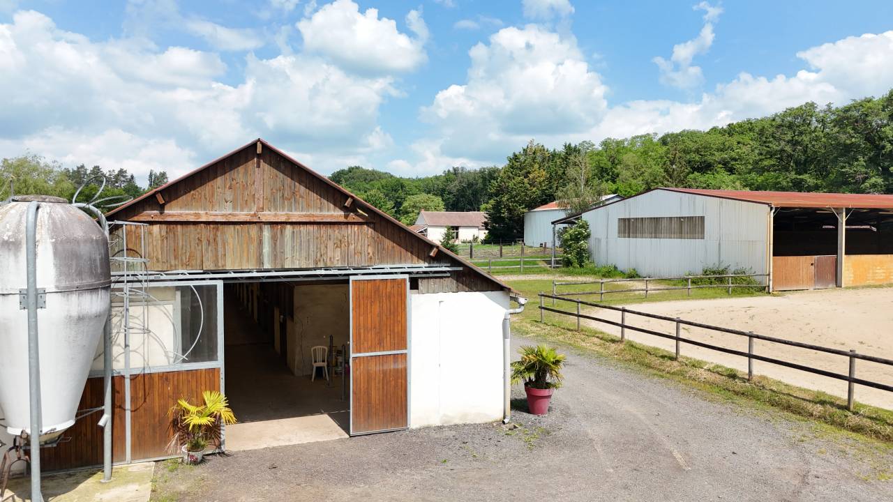 Eigenaren stal Koop Loiret