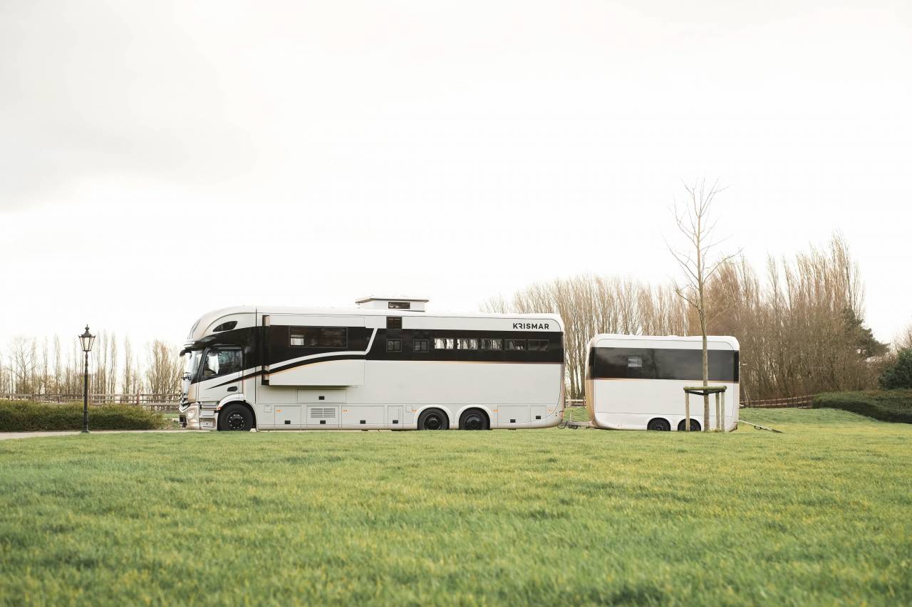 Zware paardenvrachtwagen (groot rijbewijs) Krismar Professionnelle / Exclusive 2023 Nieuw