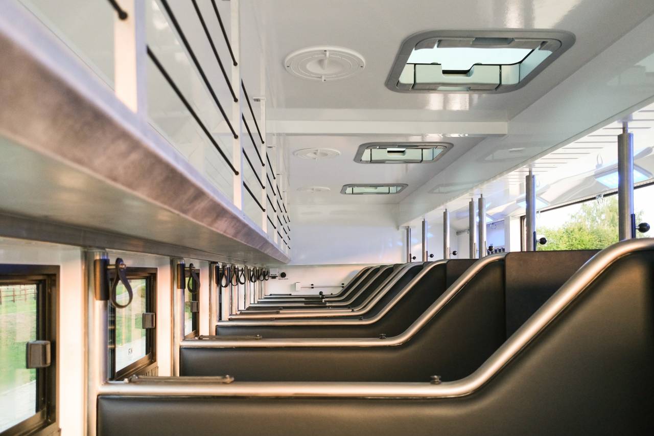 Zware paardenvrachtwagen (groot rijbewijs) Krismar Professionnelle / Exclusive 2023 Nieuw