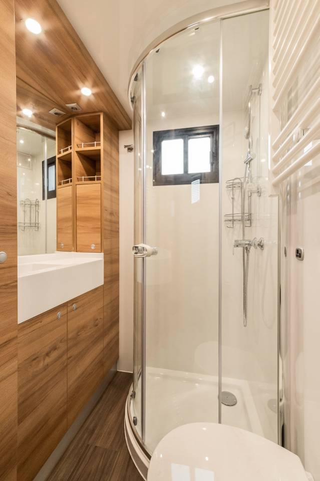 Zware paardenvrachtwagen (groot rijbewijs) Krismar Professionnelle / Exclusive 2023 Nieuw