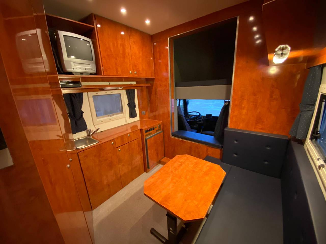 Zware paardenvrachtwagen (groot rijbewijs) Man MAN 0 Tweedehands