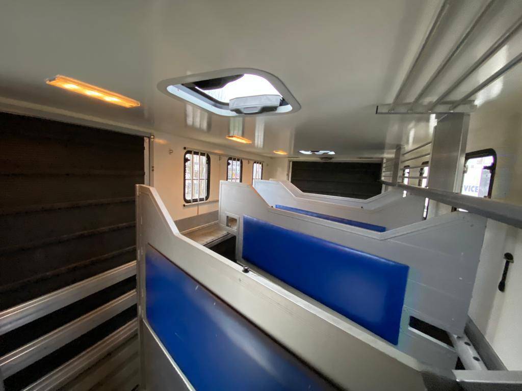 Zware paardenvrachtwagen (groot rijbewijs) Man MAN 0 Tweedehands