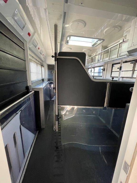 Zware paardenvrachtwagen (groot rijbewijs) STX MERCEDES 2018 Tweedehands