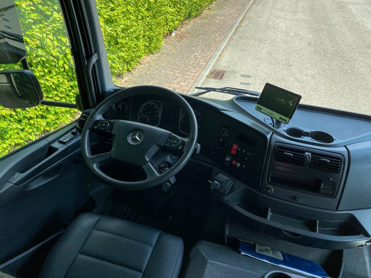 Zware paardenvrachtwagen (groot rijbewijs) Mercedes MERCEDES-BENZ 0 Tweedehands